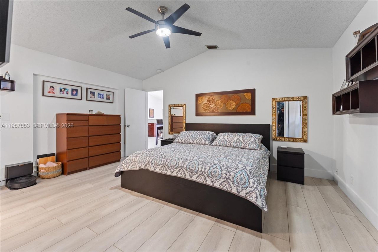 2915 NW 95th Ave, Coral Springs, FL 33065 Photo