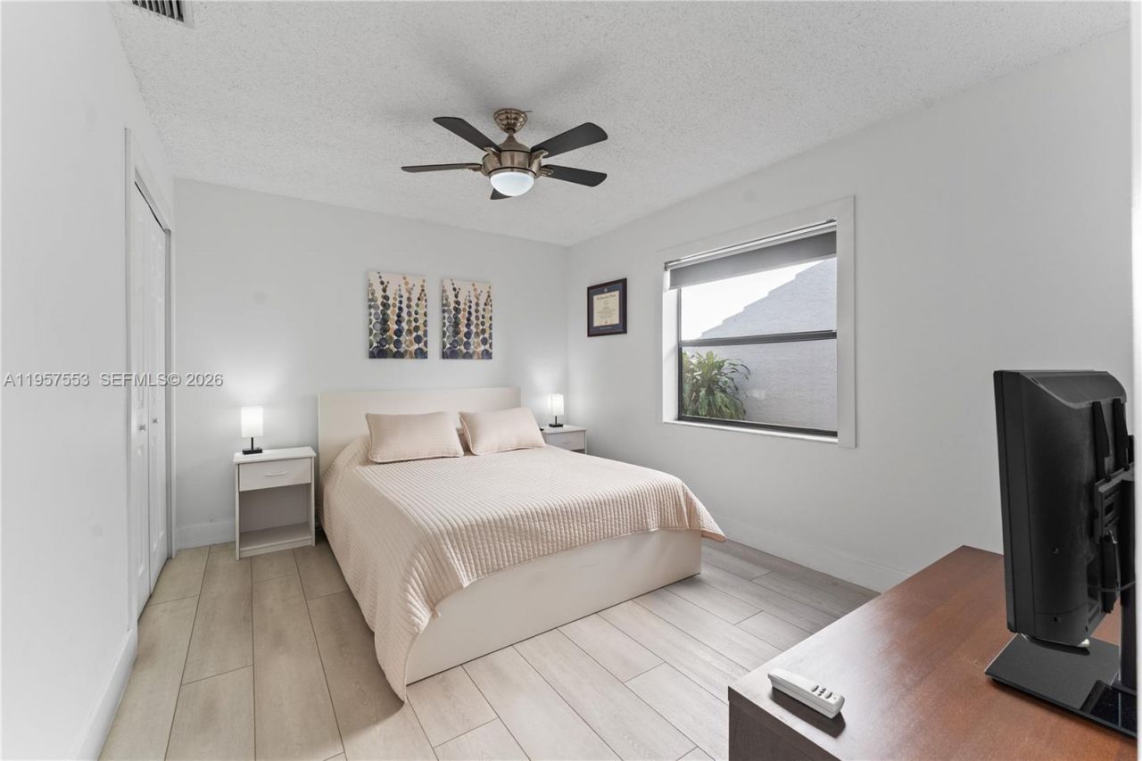 2915 NW 95th Ave, Coral Springs, FL 33065 Photo