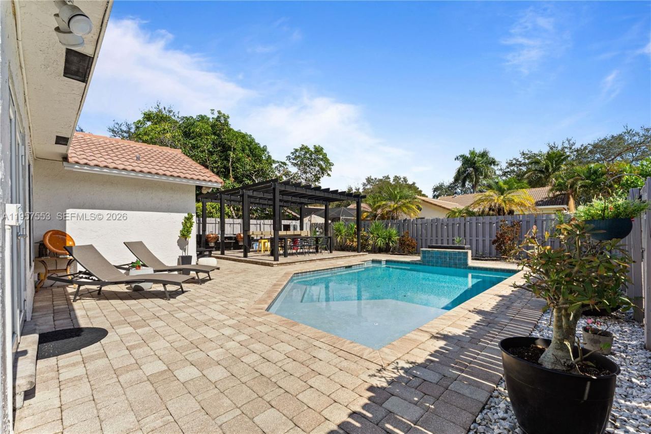 2915 NW 95th Ave, Coral Springs, FL 33065 Photo