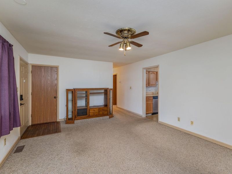 208 Shaw Road, Englewood, OH 45322 Photo 7