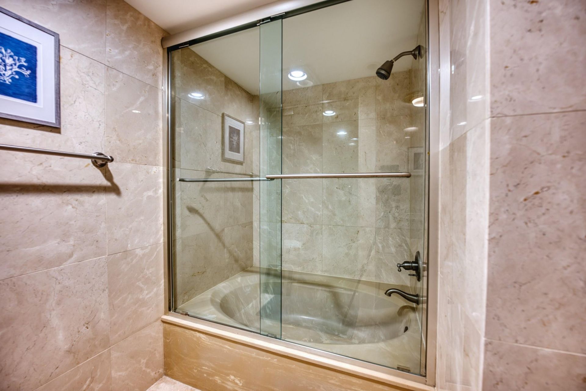 3100 NE 48th Street, Unit 412, Fort Lauderdale, FL 33308 Photo