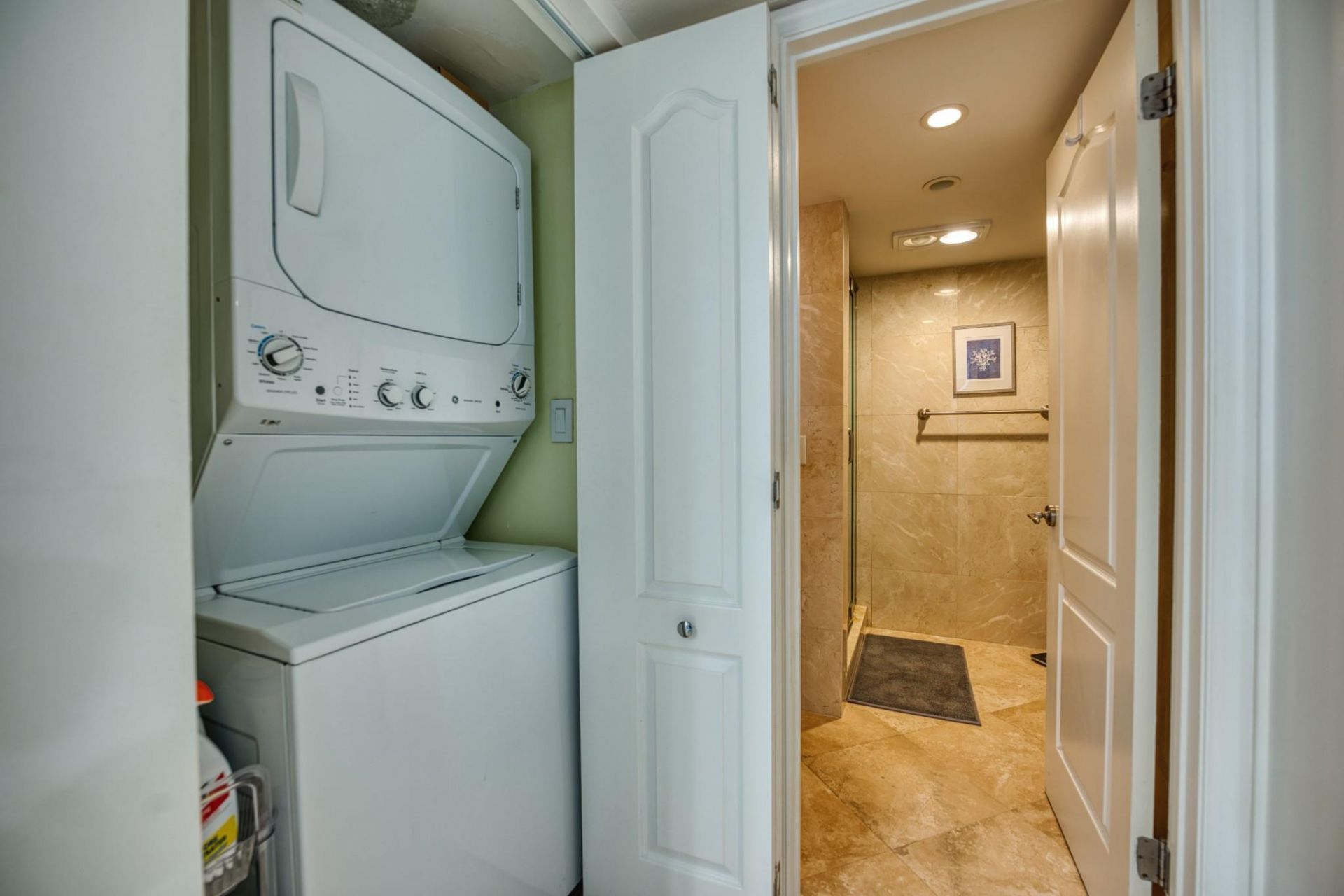 3100 NE 48th Street, Unit 412, Fort Lauderdale, FL 33308 Photo