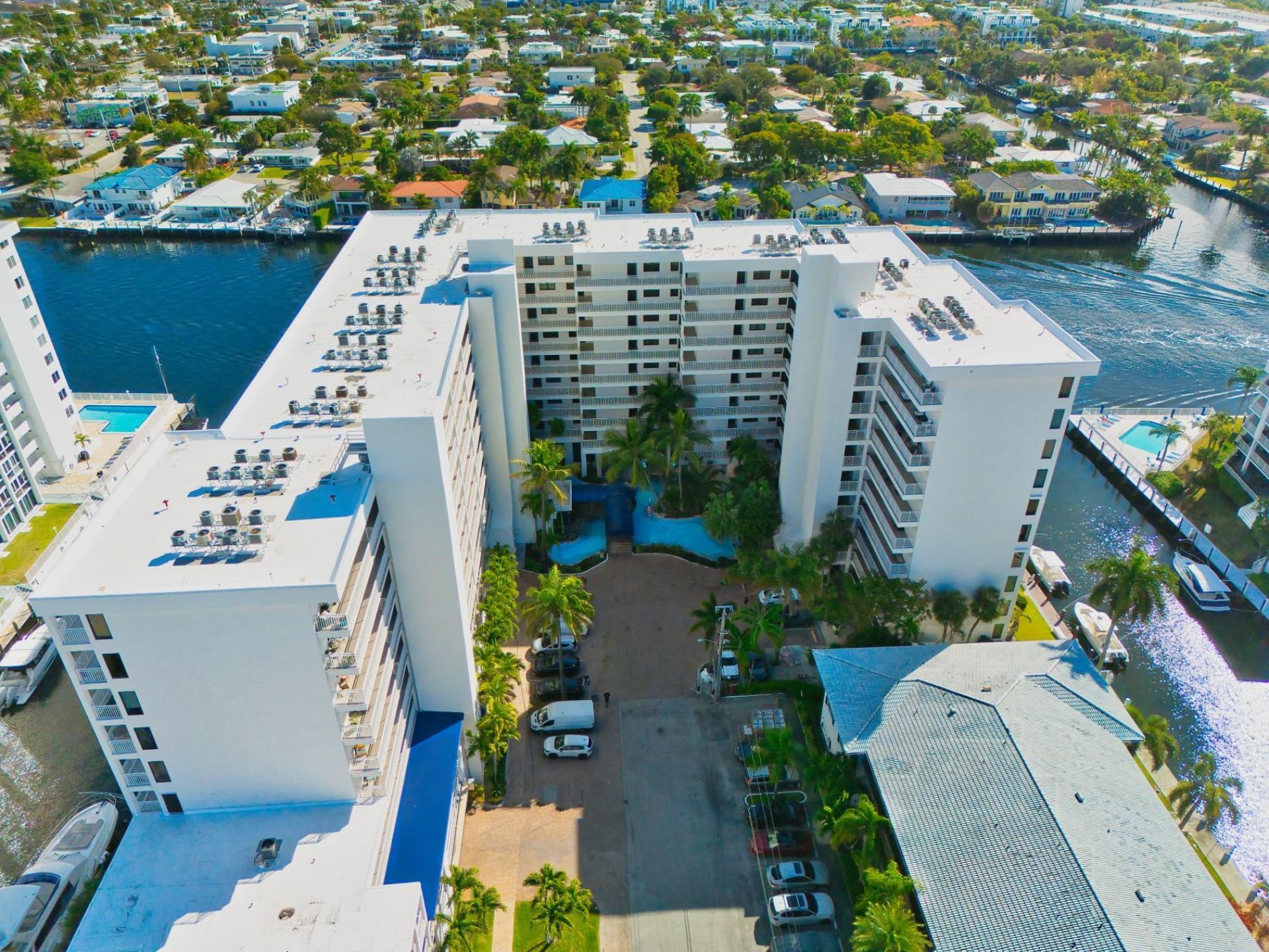 3100 NE 48th Street, Unit 412, Fort Lauderdale, FL 33308 Photo