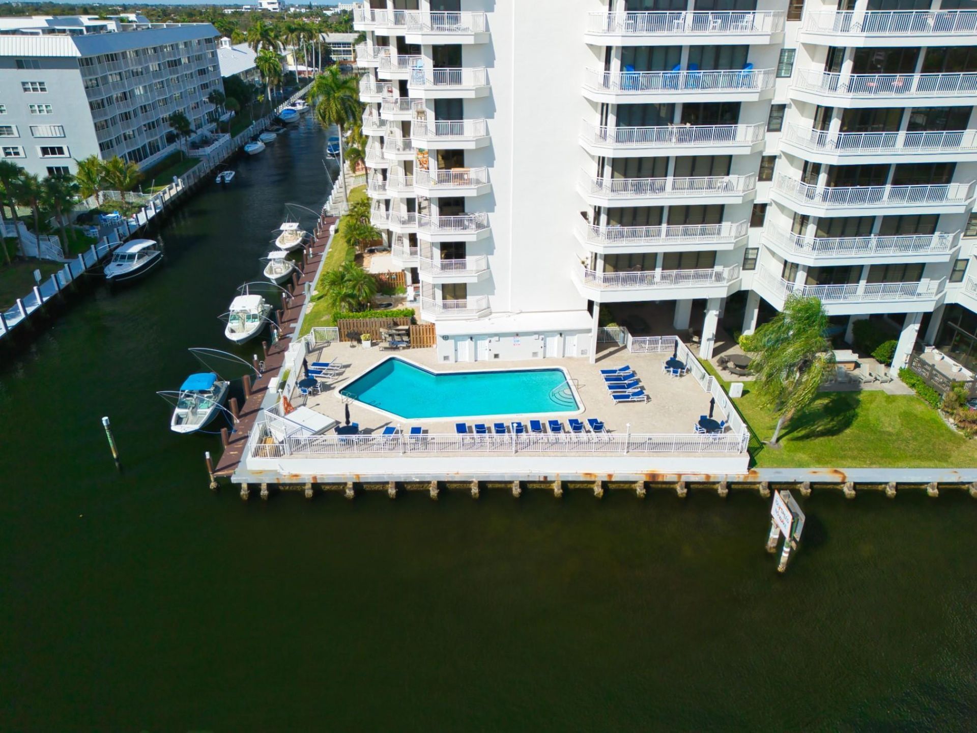 3100 NE 48th Street, Unit 412, Fort Lauderdale, FL 33308 Photo