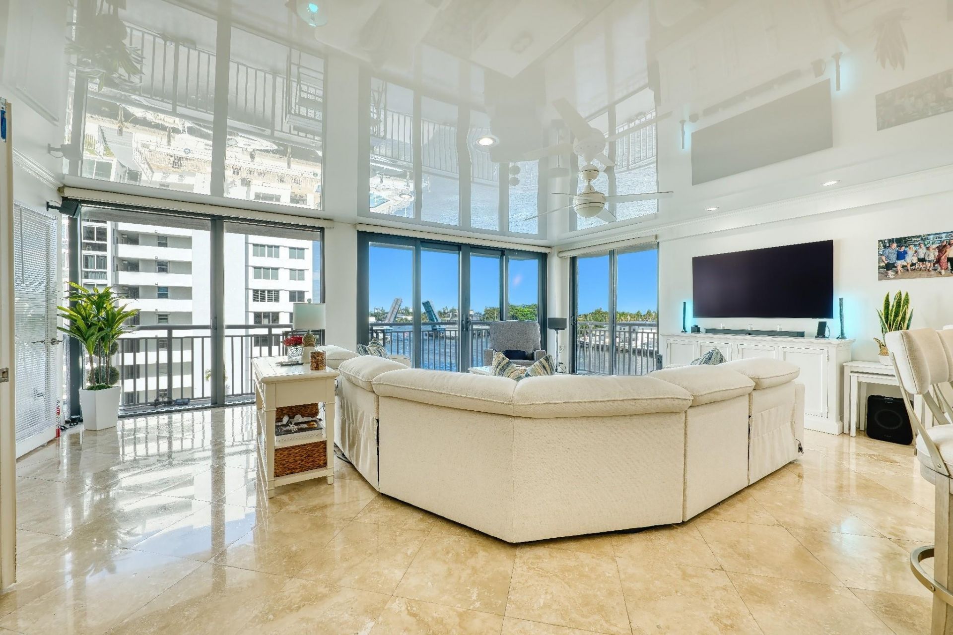 3100 NE 48th Street, Unit 412, Fort Lauderdale, FL 33308 Photo