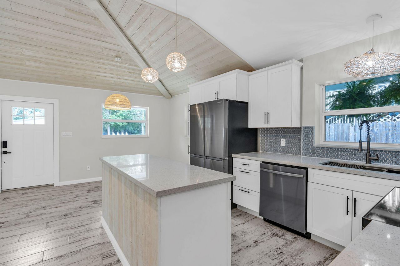 218 Lignumvitae Drive, Key Largo, FL 33037 Photo