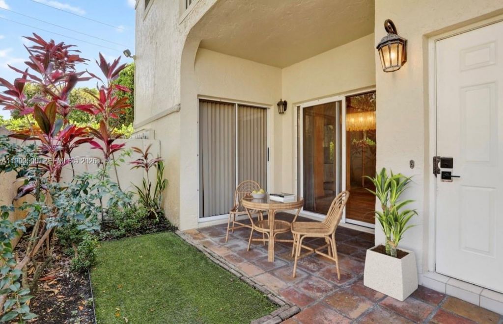 6582 Via Regina, Unit 6582, Boca Raton, FL 33433 Photo