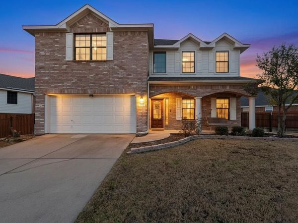 3010 Greenway Drive, Burleson, TX 76028