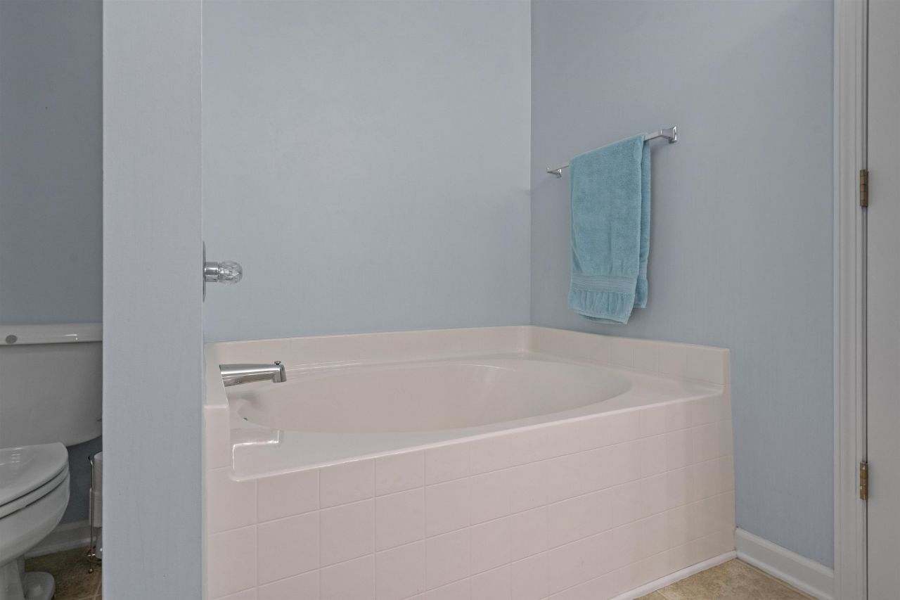 816 Barn Owl Ct. Photo 29