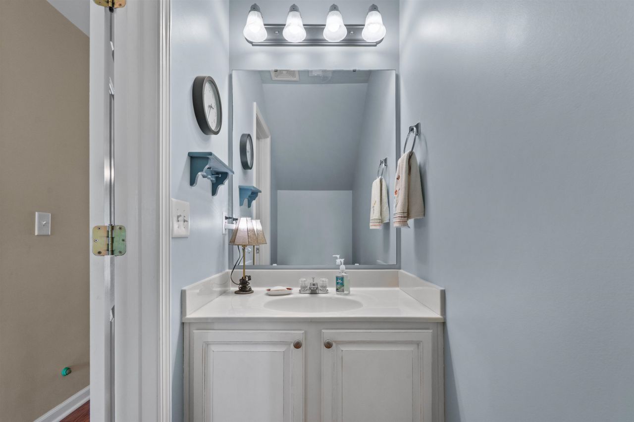 816 Barn Owl Ct. Photo 33