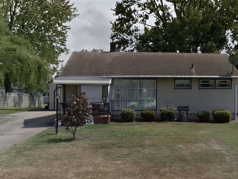 521 Powers Avenue, Girard, OH 44420 Photo 1