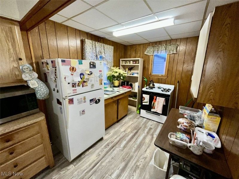 521 Powers Avenue, Girard, OH 44420 Photo 14