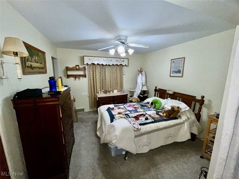 521 Powers Avenue, Girard, OH 44420 Photo 6