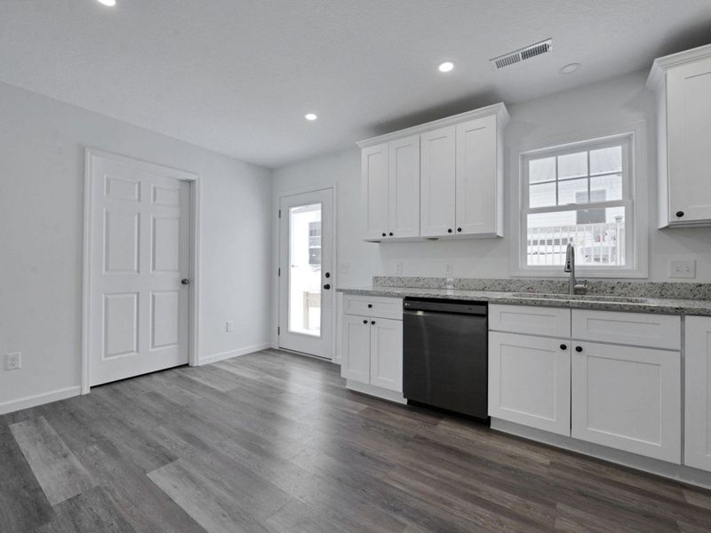 1641 Wright Street, Unit 9, Bellefontaine, OH 43311 Photo 11