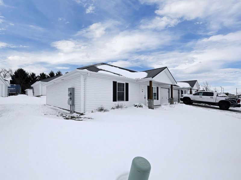 1641 Wright Street, Unit 9, Bellefontaine, OH 43311 Photo 2