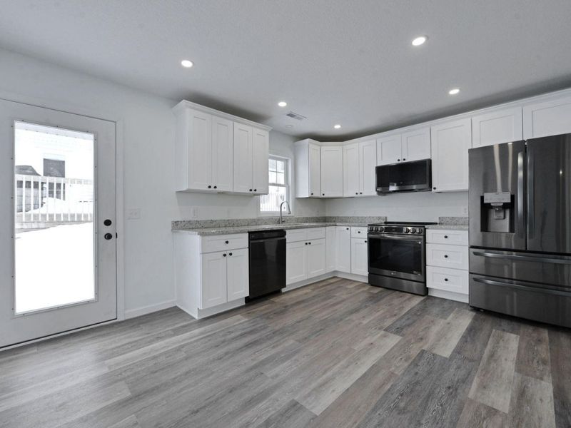 1641 Wright Street, Unit 9, Bellefontaine, OH 43311 Photo 8