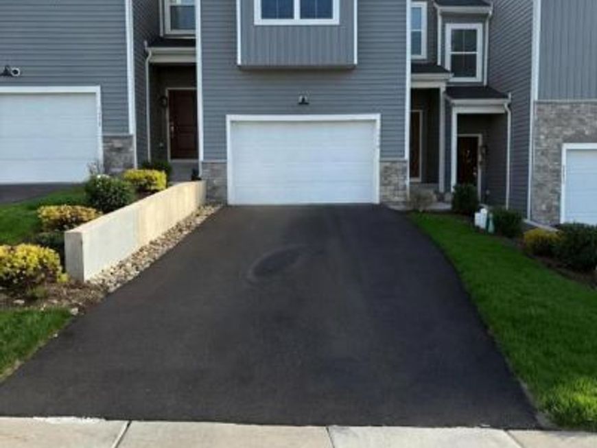 7573 Clayton Avenue, Coopersburg, PA 18036 Main Photo