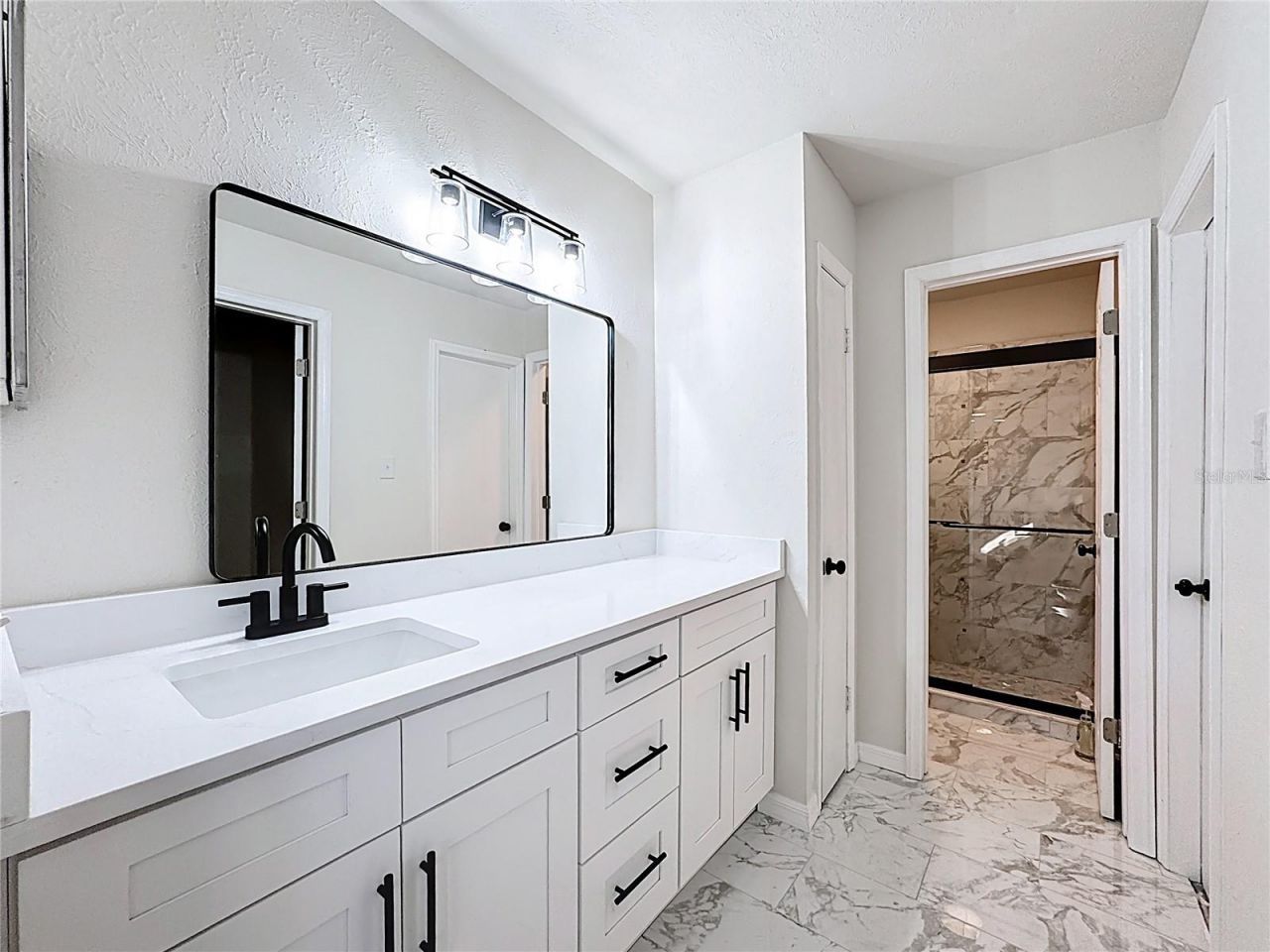 4445 Rayfield Drive, Sarasota, FL 34243 Photo