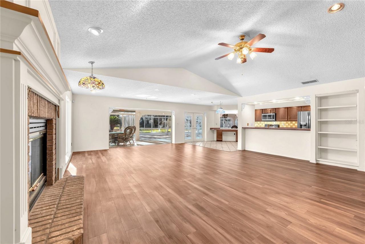 2545 Mason Oaks Drive, Valrico, FL 33596 Photo