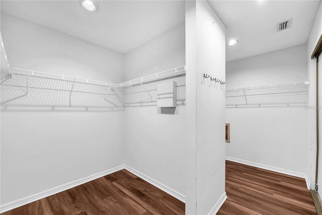 2545 Mason Oaks Drive, Valrico, FL 33596 Photo