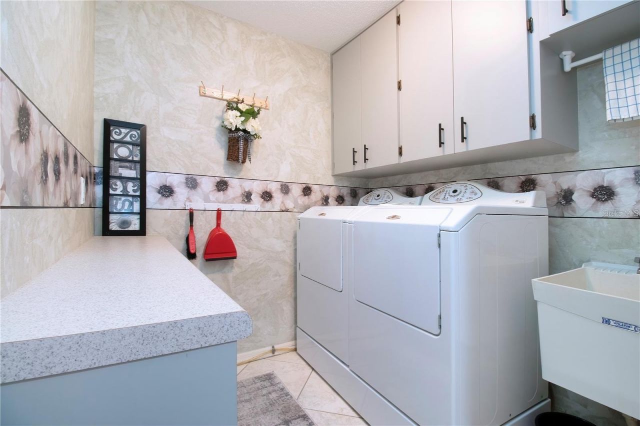 1934 New Bedford Drive, Sun City Center, FL 33573 Photo