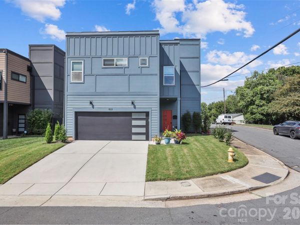 621 Campus Street, Charlotte, NC 28216