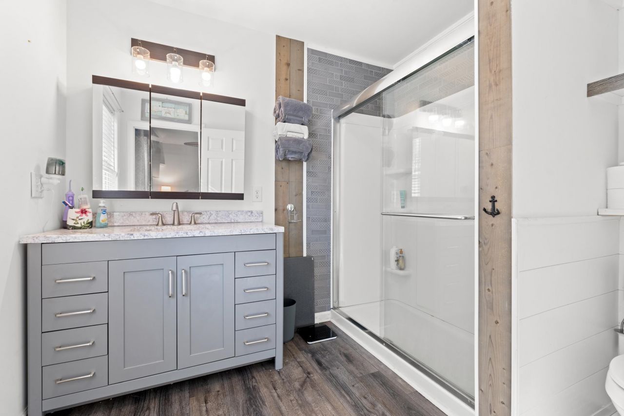 77 Offshore Dr. Photo 16