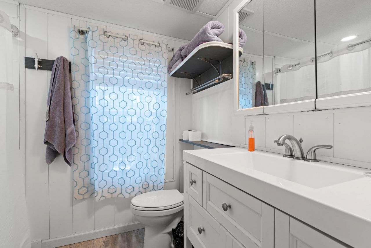 77 Offshore Dr. Photo 9