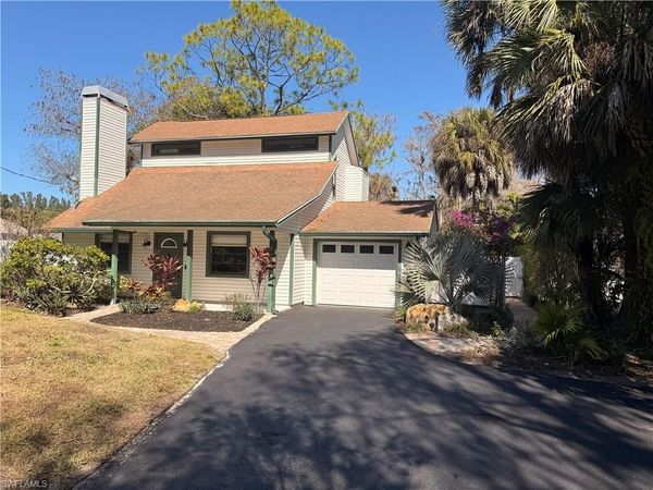 5825 Dogwood Way, NAPLES, Fl 34116