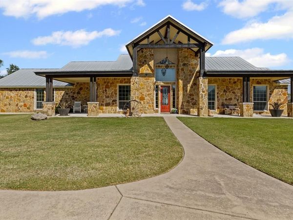 216 Megan Court, Hudson Oaks, TX 76087
