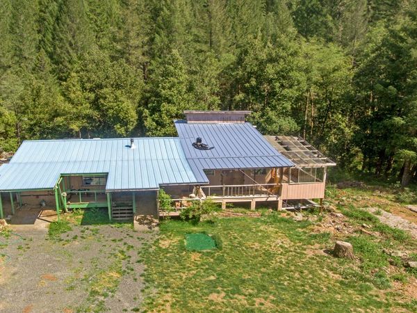 437 Little Grayback Road, Cave Junction, OR 97523