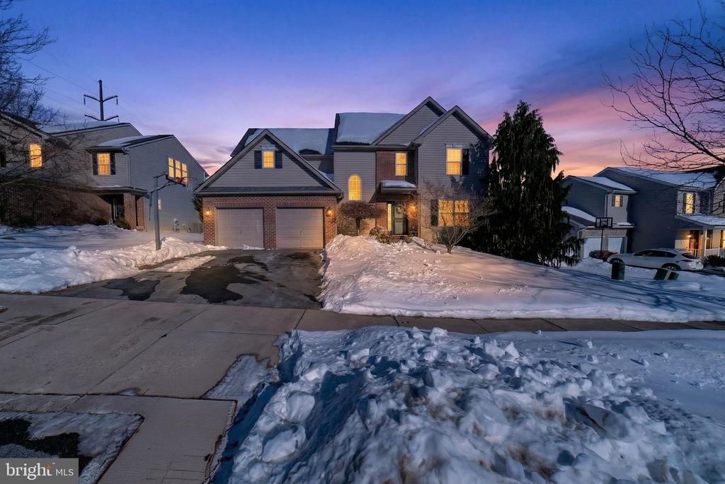 4609 Troxell Drive, Whitehall, PA 18052 Main Photo