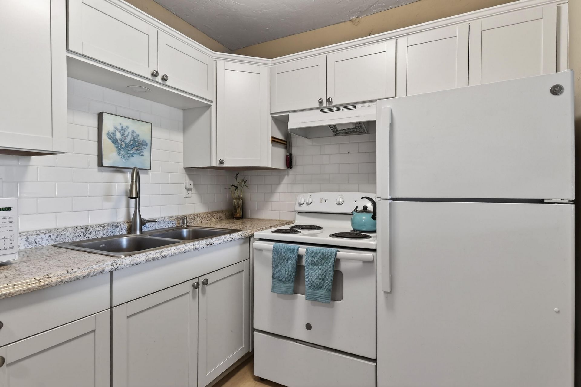 2286 Lake Osborne Drive, Unit Apt. 4, Lake Worth Beach, FL 33461 Photo