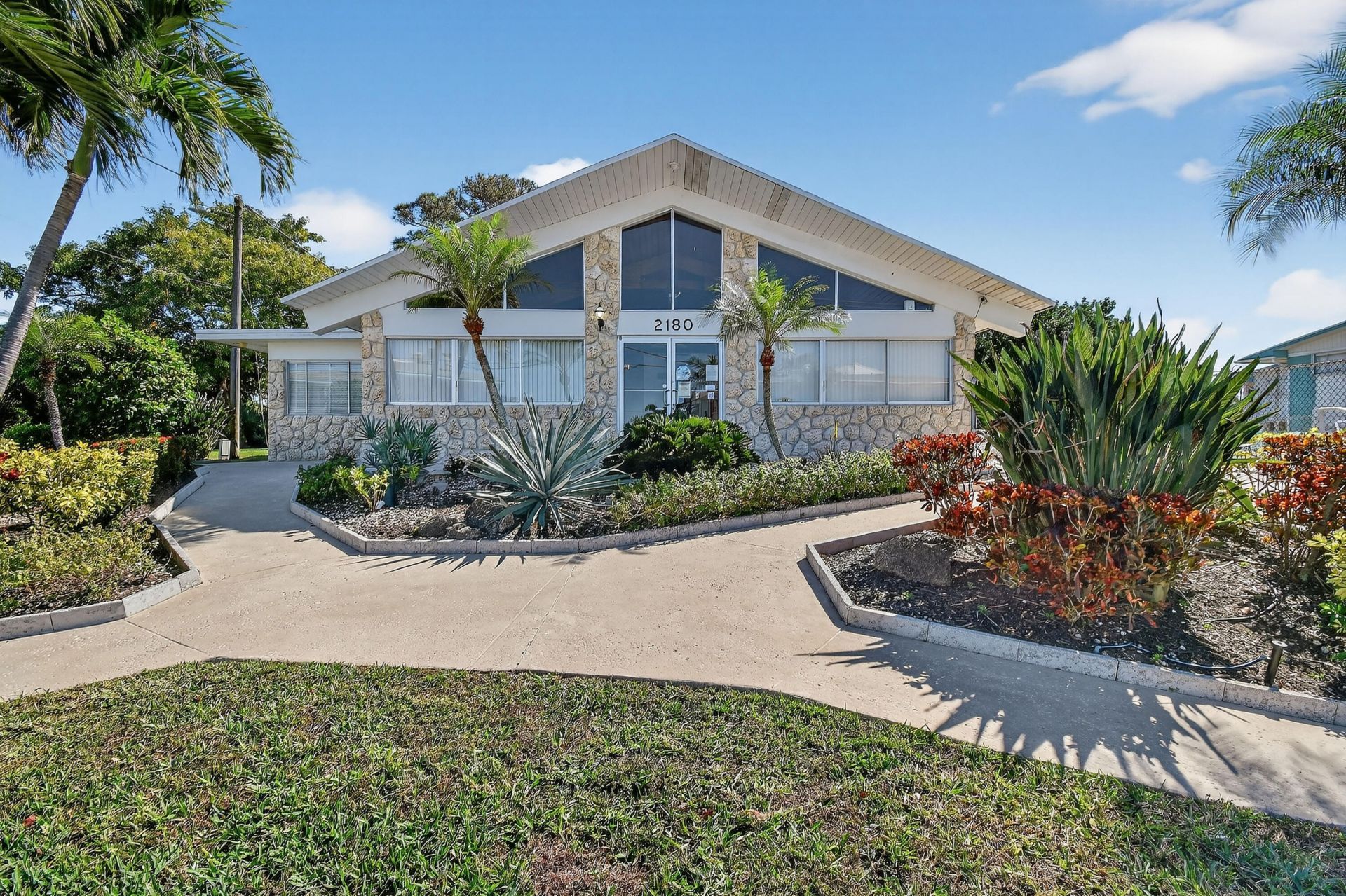 2286 Lake Osborne Drive, Unit Apt. 4, Lake Worth Beach, FL 33461 Photo