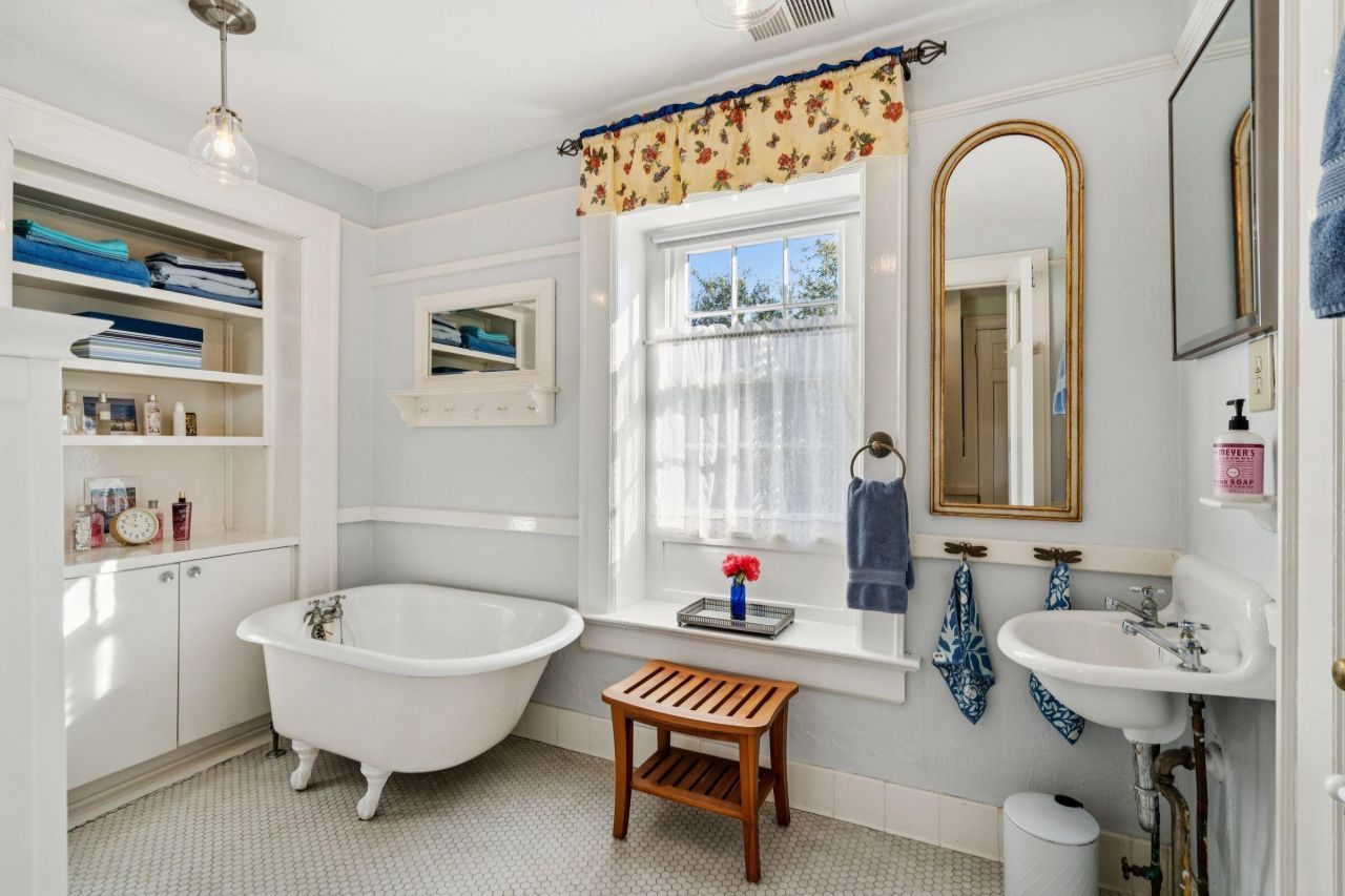 79 Church Street Photo 39