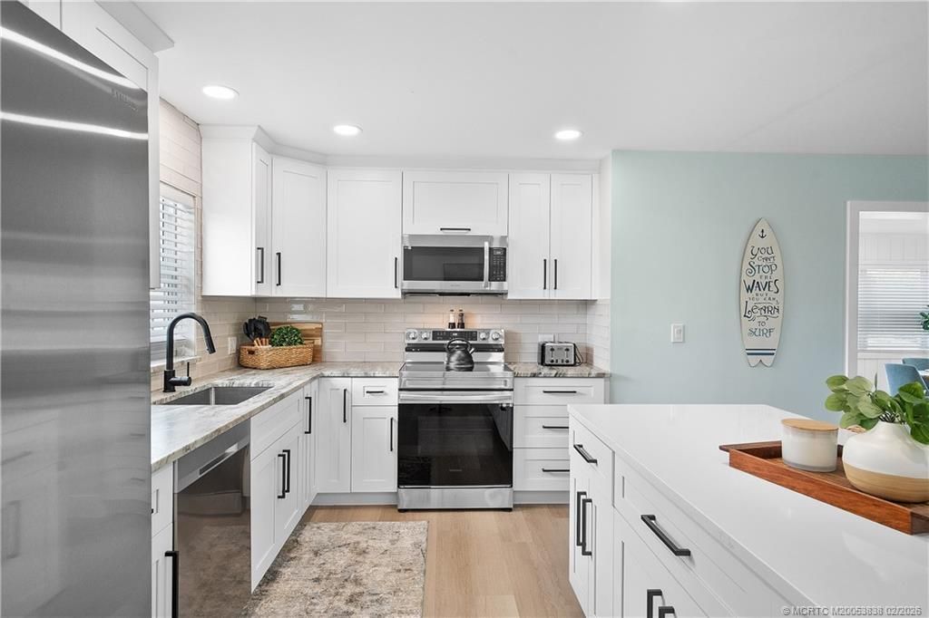 901 SE Madison Avenue, Stuart, FL 34996 Photo