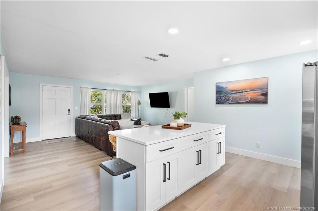 901 SE Madison Avenue, Stuart, FL 34996 Photo