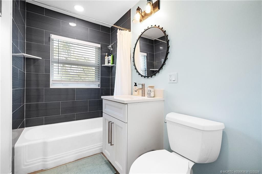 901 SE Madison Avenue, Stuart, FL 34996 Photo