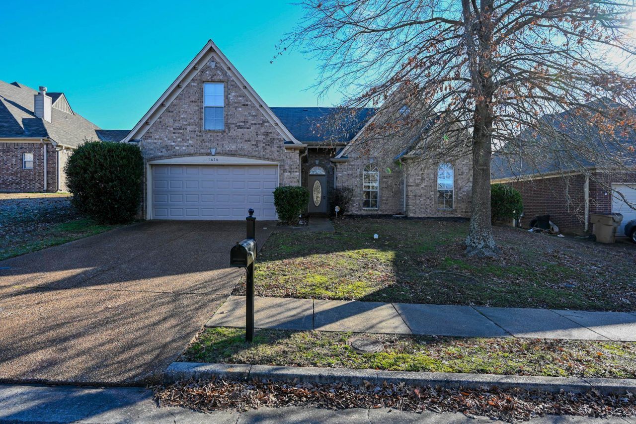 1616 Sawmill Creek Ln, Cordova, TN 38016 Main Photo