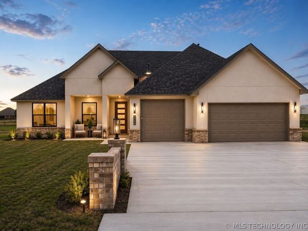 13711 N 58th East Avenue, Collinsville, OK 74021