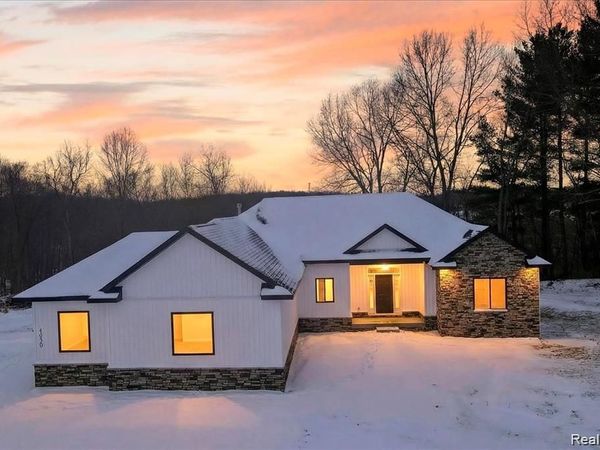 4080 Metamora Rdg Ridge, Metamora Vlg, MI 48455