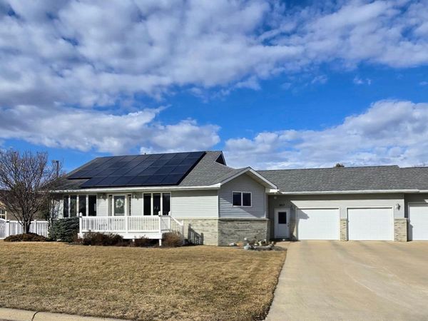 807 8th Street SW, Pipestone, MN 56164