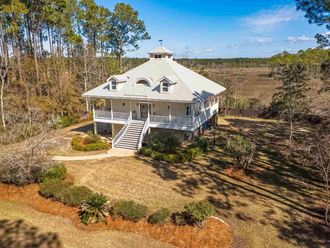 4596 Bayside Dr Milton, FL 32583