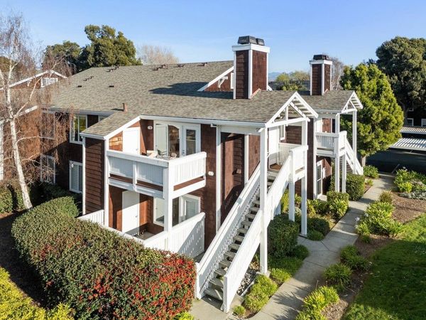 20 20 Marina Lakes Dr, Richmond, CA 94804