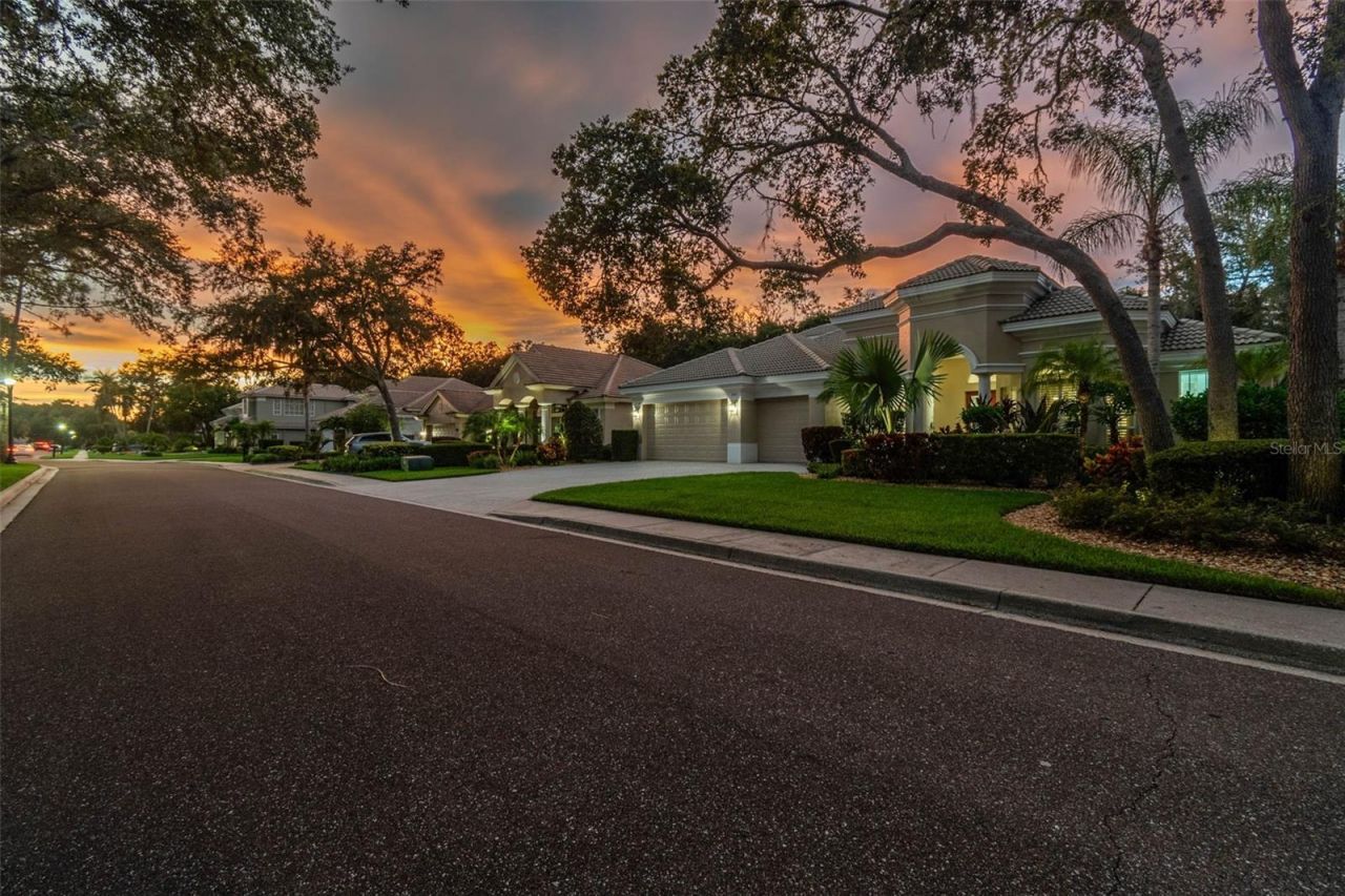 2935 Grey Oaks Boulevard, Tarpon Springs, FL 34688 Photo