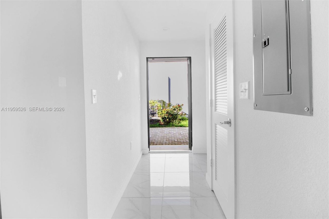 21226-21230 SW 119th Ave, Miami, FL 33177 Photo