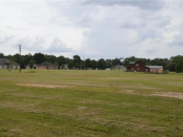 11165 BASSEMIER Lane, Hammond, LA 70403