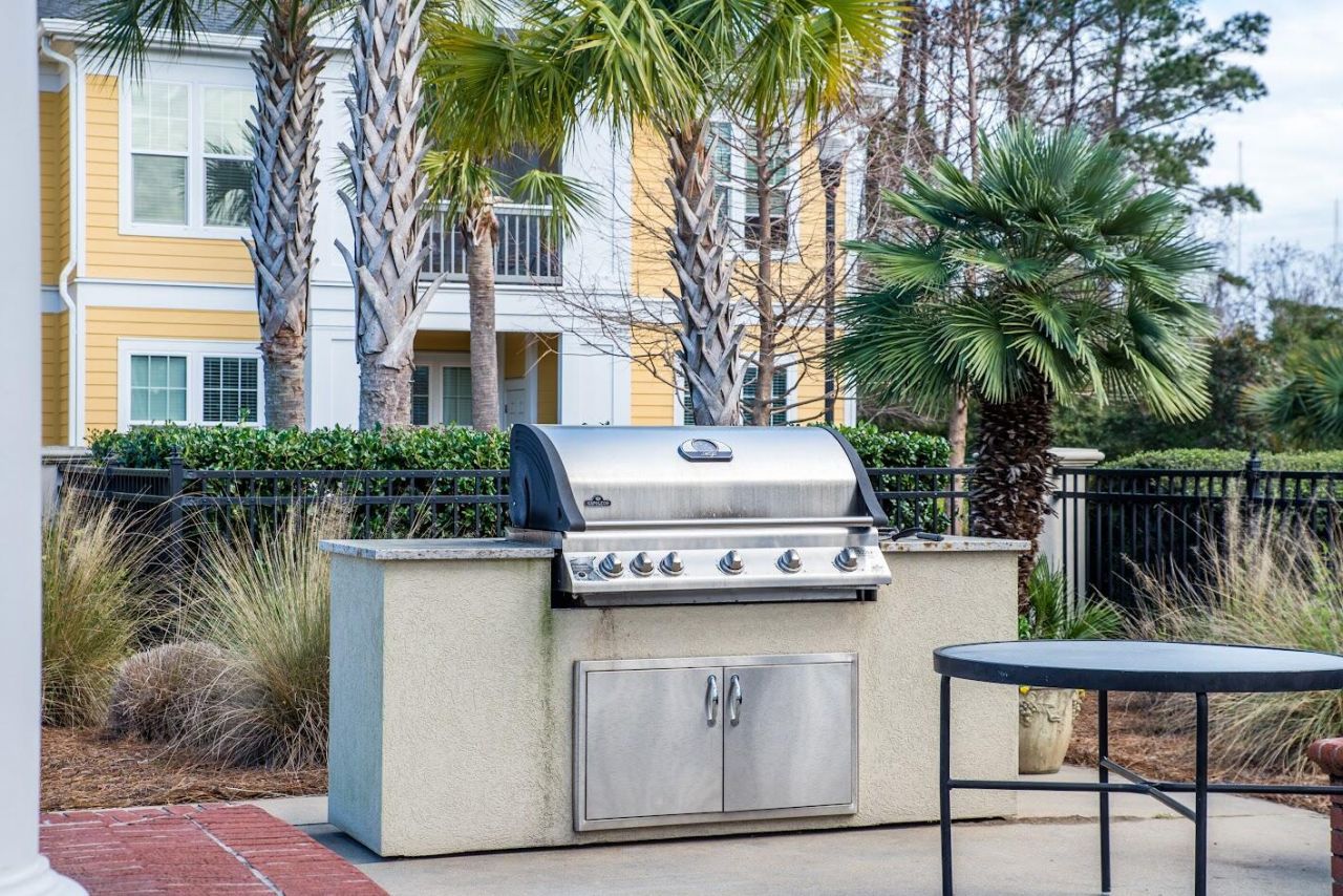 2322 Chatelain Way Photo 25