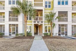 2322 Chatelain Way photo 4