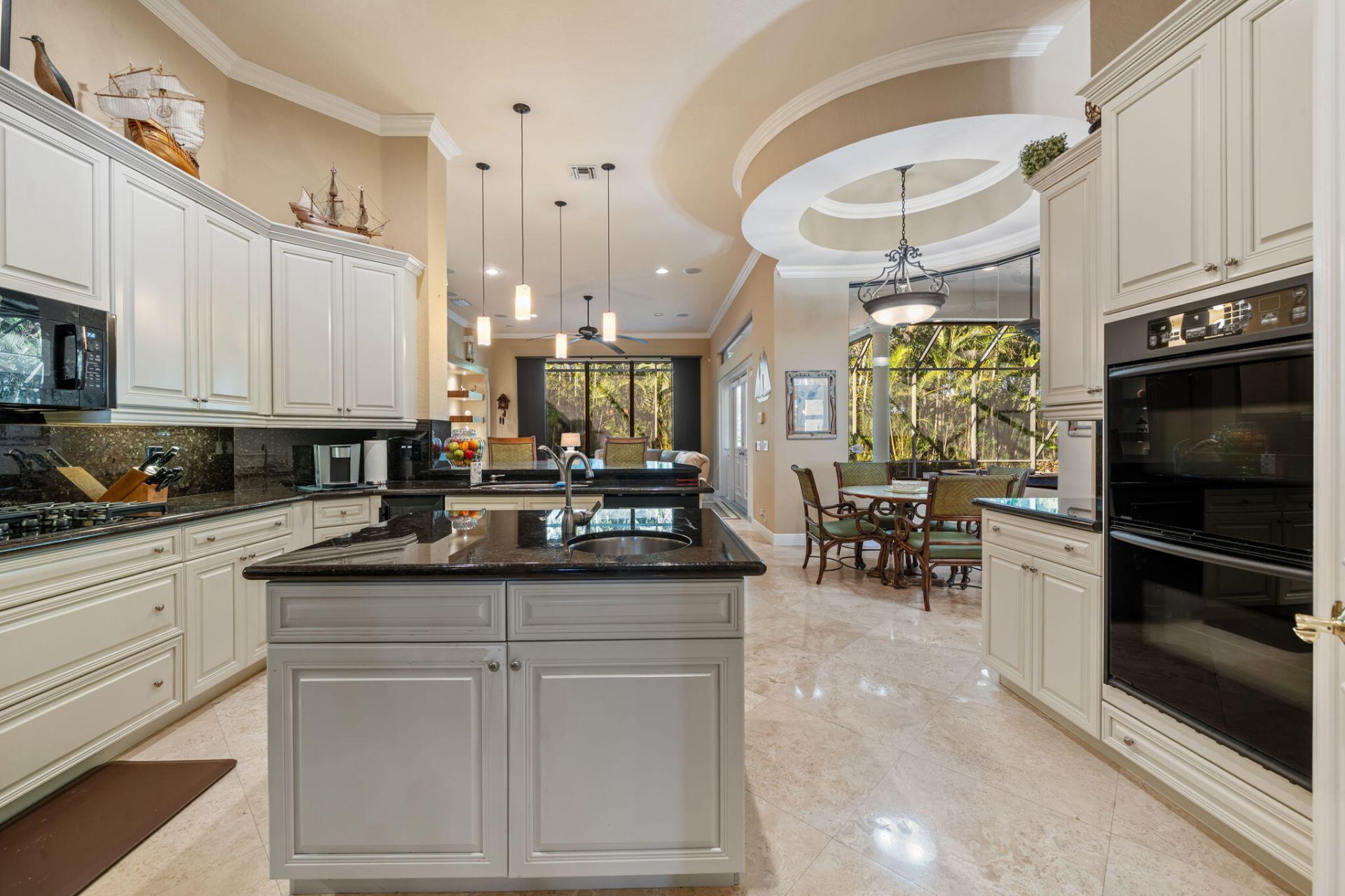 10710 Versailles Boulevard, Wellington, FL 33449 Photo